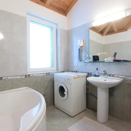 Sukosan By Adriaticluxuryvillas زادار